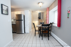 Homes for sale in Canton, CT | 50 E Hill Rd #APT 4A, Canton, CT 06019 | MLS# 24141727