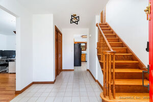 Homes for sale in Brookfield, CT | 8 Phoebee Ln, Brookfield, CT 06804 | MLS# 24141611