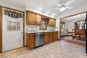 Homes for sale in Seymour, CT | 56 Great Hill Rd, Seymour, CT 06483 | MLS# 24141021