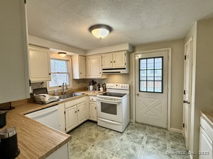 Homes for sale in Seymour, CT | 50 Bellevue Ter, Seymour, CT 06483 | MLS# 24139129