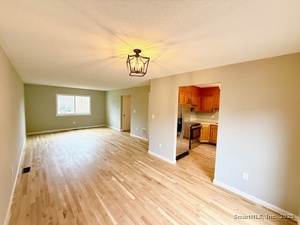 Homes for sale in Cromwell, CT | 58 Blackhaw Dr #58, Cromwell, CT 06416 | MLS# 24141844