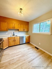 Homes for sale in Cromwell, CT | 58 Blackhaw Dr #58, Cromwell, CT 06416 | MLS# 24141844