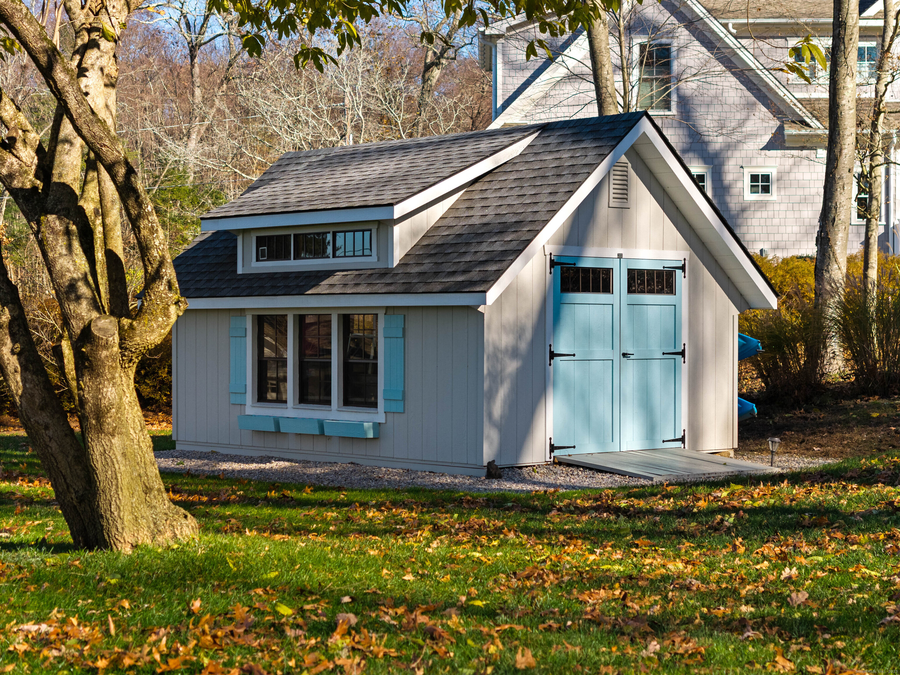 Homes for sale in Essex, CT | 13 Hemlock Dr, Essex, CT 06426 | MLS# 24134905