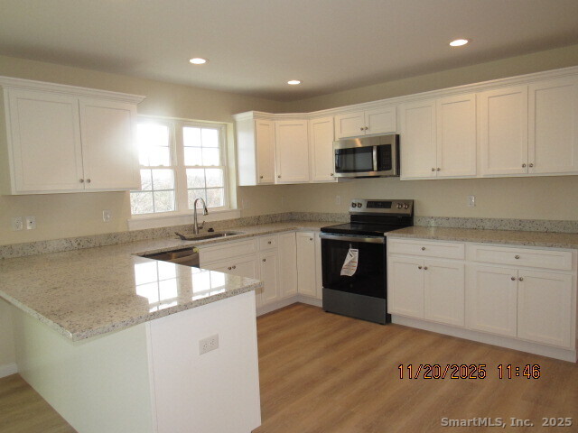 31 Warm Earth, Naugatuck, 06770, 4 Bedrooms Bedrooms, 0 ,2 BathroomsBathrooms,Single Family For Sale,For Sale,Warm Earth,0,24054857