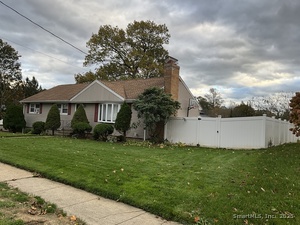 Homes for sale in Stratford, CT | 175 Post Oak Rd, Stratford, CT 06614 | MLS# 24141850