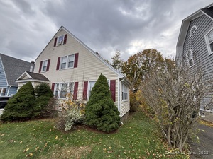 Homes for sale in Stratford, CT | 45 Queens Ave, Stratford, CT 06614 | MLS# 24141898