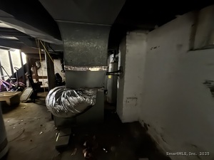 Homes for sale in Stratford, CT | 45 Queens Ave, Stratford, CT 06614 | MLS# 24141898