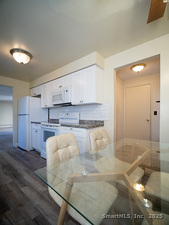 Homes for sale in Stratford, CT | 79 River Bend Rd #B, Stratford, CT 06614 | MLS# 24141880