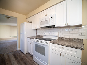 Homes for sale in Stratford, CT | 79 River Bend Rd #B, Stratford, CT 06614 | MLS# 24141880