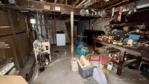 Homes for sale in East Haven, CT | 9 Warwick Ln, East Haven, CT 06512 | MLS# 24141516