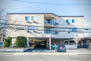 Homes for sale in Stamford, CT | 910 Hope St #5B, Stamford, CT 06907 | MLS# 24142043