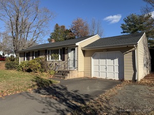 Homes for sale in Cromwell, CT | 5 Shelley St, Cromwell, CT 06416 | MLS# 24139388