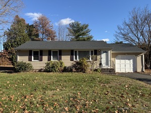 Homes for sale in Cromwell, CT | 5 Shelley St, Cromwell, CT 06416 | MLS# 24139388