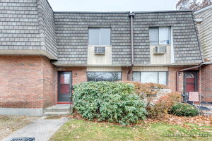 Homes for sale in Windsor, CT | 142 High Path Rd #142, Windsor, CT 06095 | MLS# 24141018