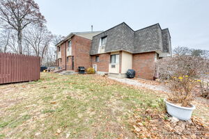 Homes for sale in Windsor, CT | 142 High Path Rd #142, Windsor, CT 06095 | MLS# 24141018