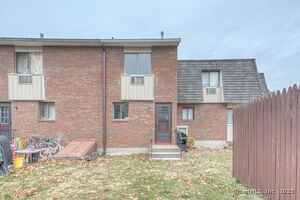 Homes for sale in Windsor, CT | 142 High Path Rd #142, Windsor, CT 06095 | MLS# 24141018