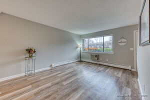 Homes for sale in Windsor, CT | 142 High Path Rd #142, Windsor, CT 06095 | MLS# 24141018