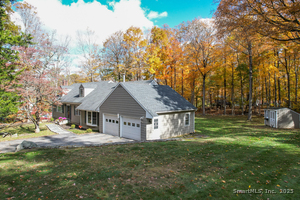 Homes for sale in Ridgefield, CT | 76 Sugarloaf Mountain Rd, Ridgefield, CT 06877 | MLS# 24142023