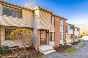 Homes for sale in Glastonbury, CT | 47 Conestoga Way #47, Glastonbury, CT 06033 | MLS# 24141094