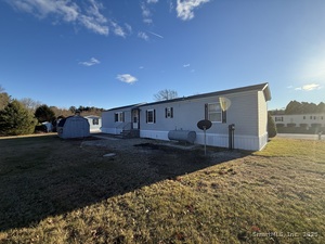 Homes for sale in Thompson, CT | 10 Highland Dr, Thompson, CT 06262 | MLS# 24142049