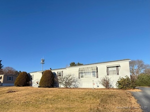 Homes for sale in Thompson, CT | 10 Highland Dr, Thompson, CT 06262 | MLS# 24142049