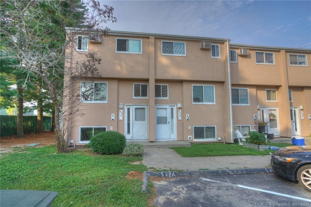 528 Shennecossett Road 14