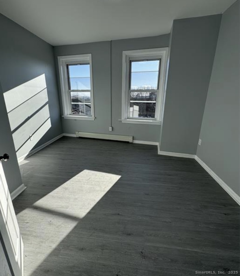 413 Main, Bridgeport, 06608, 3 Bedrooms Bedrooms, 0 ,1 BathroomBathrooms,Residential Rental,For Sale,Main,0,24029231