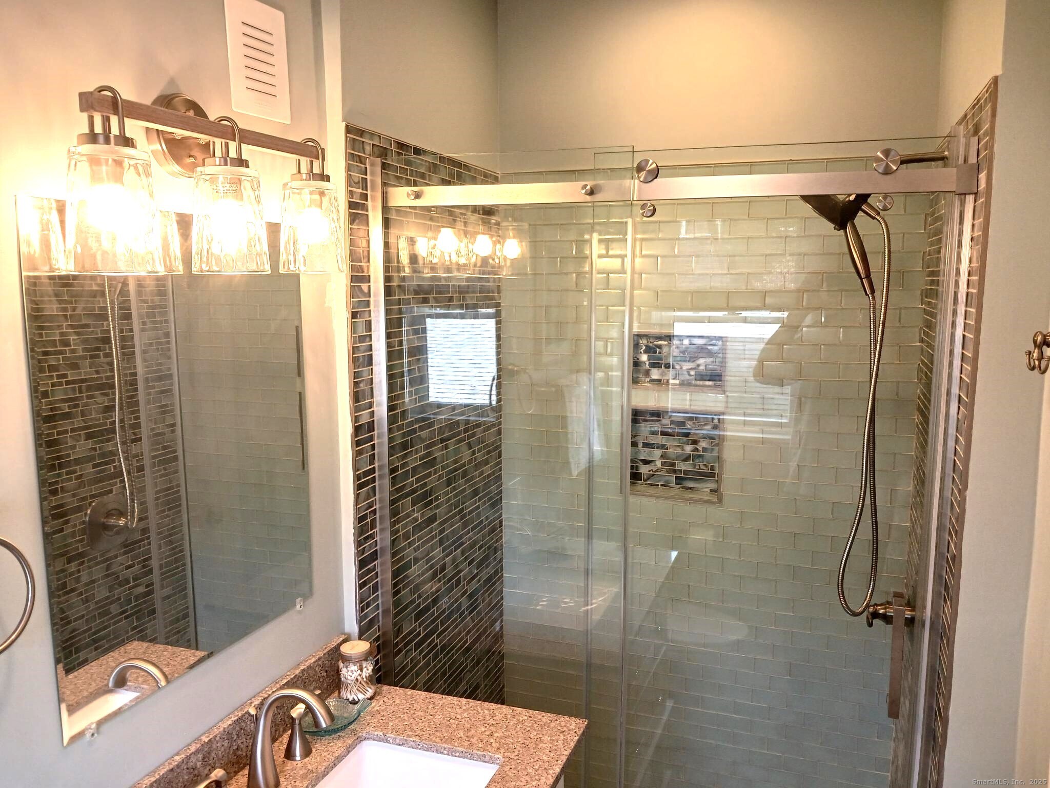 117 Water, Stonington, 06359, 9 Bedrooms Bedrooms, 0 ,7 BathroomsBathrooms,Multi-family For Sale,For Sale,Water,0,24136756