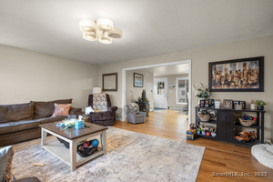 Homes for sale in Haddam, CT | 523 Chamberlain Hill Rd, Haddam, CT 06441 | MLS# 24142062