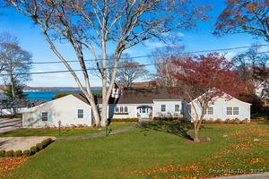 Homes for sale in Essex, CT | 13 Hemlock Dr, Essex, CT 06426 | MLS# 24134905