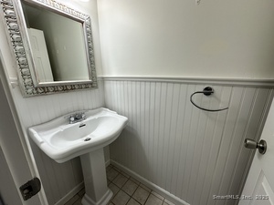 Homes for sale in New Haven, CT | 926 Quinnipiac Ave #APT 1, New Haven, CT 06513 | MLS# 24141833