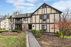 Homes for sale in Brookfield, CT | 20 Chatham Ct #20, Brookfield, CT 06804 | MLS# 24142068