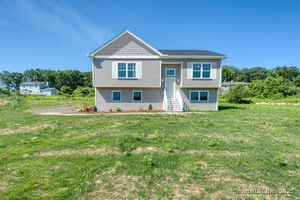 Homes for sale in Windham, CT | 121 Highland View Dr, Windham, CT 06266 | MLS# 24133450