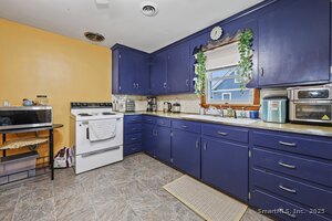 Homes for sale in Waterbury, CT | 127 Fairfield Ave, Waterbury, CT 06708 | MLS# 24142016