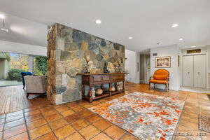 Homes for sale in Stamford, CT | 88 Starin Dr, Stamford, CT 06902 | MLS# 24138826