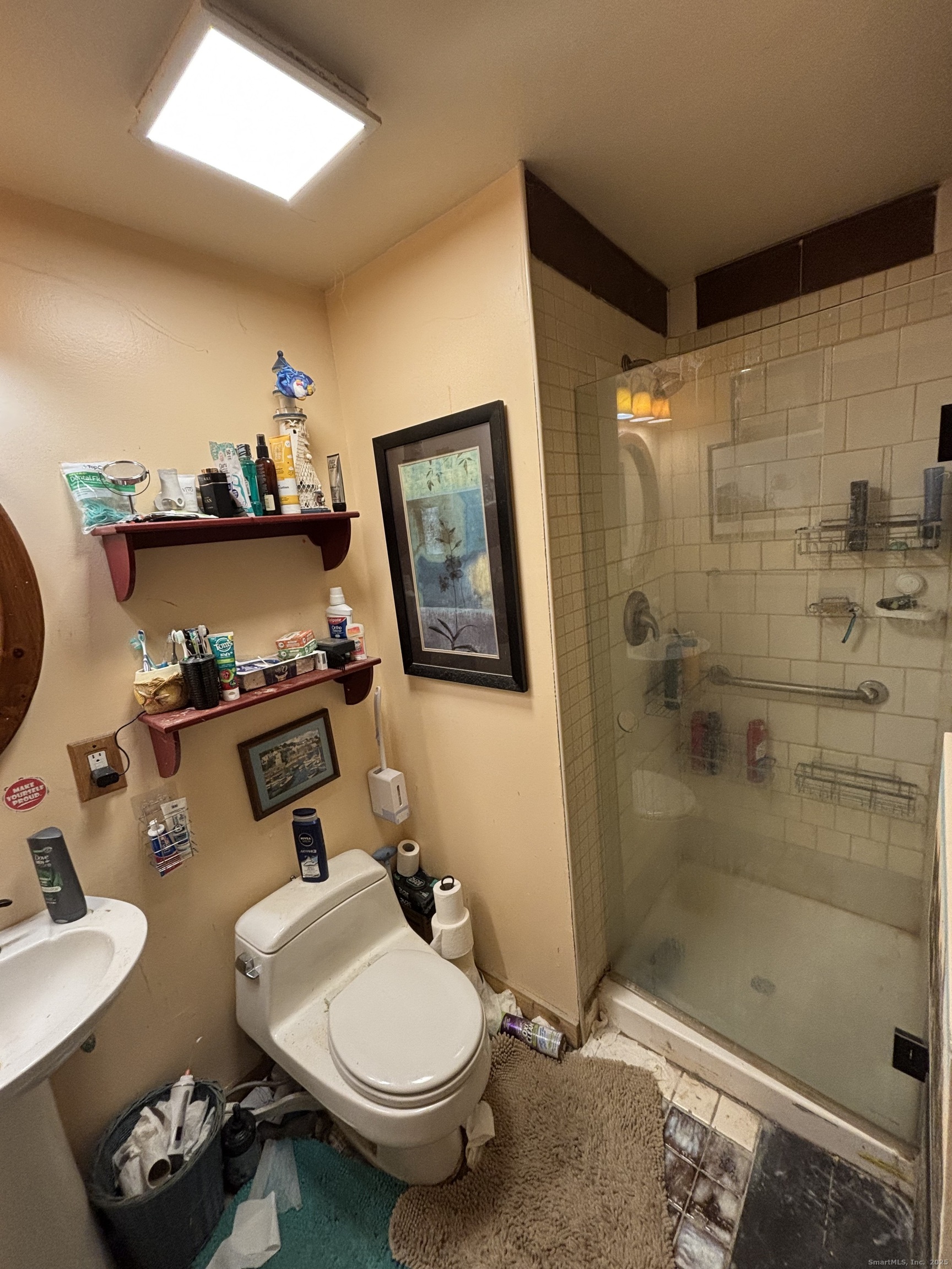 Homes for sale in Middletown, CT | 180 Bailey Rd, Middletown, CT 06457 | MLS# 24141334