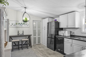 Homes for sale in Ledyard, CT | 1010 Long Cove Rd, Ledyard, CT 06339 | MLS# 24141759