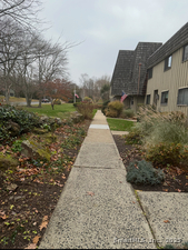 Homes for sale in Norwalk, CT | 10 Ledgebrook Dr #10, Norwalk, CT 06854 | MLS# 24135023