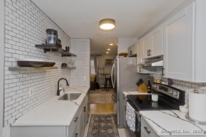 Homes for sale in Enfield, CT | 18 Cranberry Holw #18, Enfield, CT 06082 | MLS# 24142112