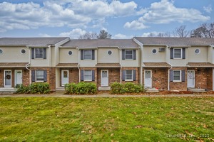 Homes for sale in Enfield, CT | 18 Cranberry Holw #18, Enfield, CT 06082 | MLS# 24142112