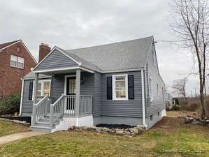 Homes for sale in Hartford, CT | 452 Broadview Ter, Hartford, CT 06106 | MLS# 24142212