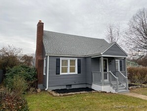 Homes for sale in Hartford, CT | 452 Broadview Ter, Hartford, CT 06106 | MLS# 24142212