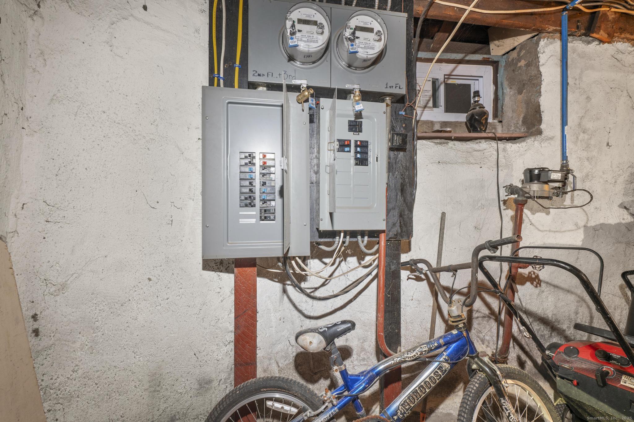 Homes for sale in Bridgeport, CT | 865 Iranistan Ave, Bridgeport, CT 06604 | MLS# 24142251