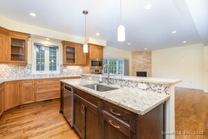 Homes for sale in Plainville, CT | 48 Sandstone Rd #48, Plainville, CT 06062 | MLS# 24140570