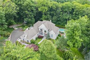 Homes for sale in Branford, CT | 13 Pond View Ter, Branford, CT 06405 | MLS# 24128602