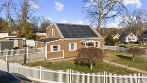 Homes for sale in Bridgeport, CT | 69 Glen Cir, Bridgeport, CT 06610 | MLS# 24142132