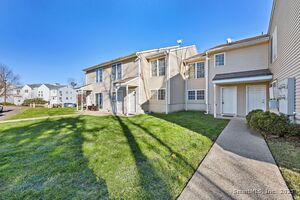 Homes for sale in Waterbury, CT | 92 Hamden Ave #APT 4, Waterbury, CT 06704 | MLS# 24141442