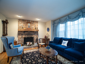 Homes for sale in Hamden, CT | 250 Hume Dr, Hamden, CT 06514 | MLS# 24141104