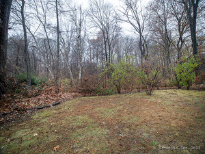 Homes for sale in Hamden, CT | 250 Hume Dr, Hamden, CT 06514 | MLS# 24141104