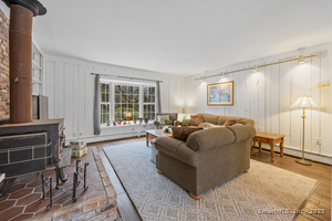 Homes for sale in Ridgefield, CT | 76 Sugarloaf Mountain Rd, Ridgefield, CT 06877 | MLS# 24142023